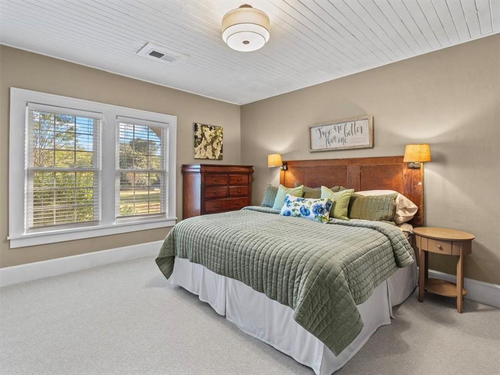 11925 Crabapple Road