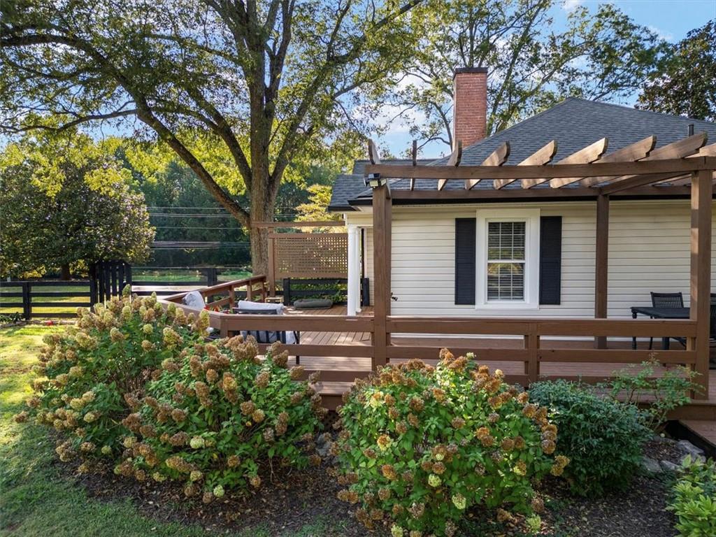 11925 Crabapple Road