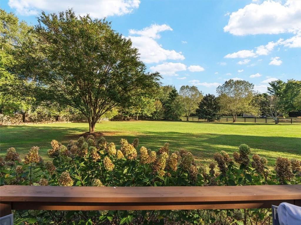 11925 Crabapple Road