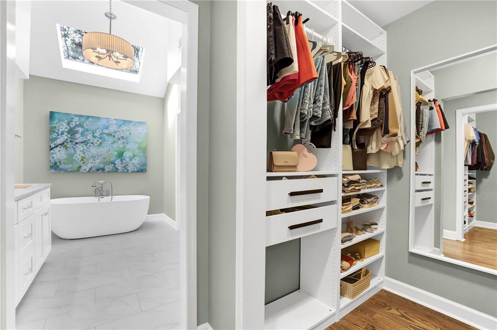 8100 Willow Tree Way