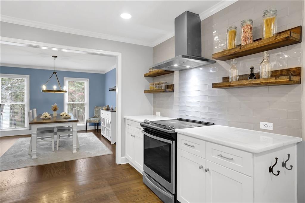 8100 Willow Tree Way