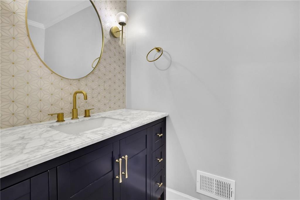 8100 Willow Tree Way