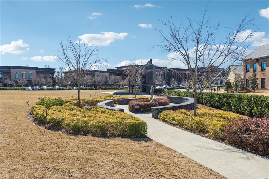 2020 Knightsbridge Way