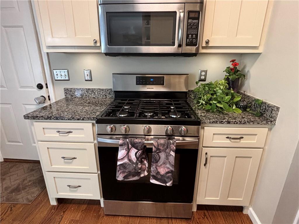 204 Morning Glory Ridge