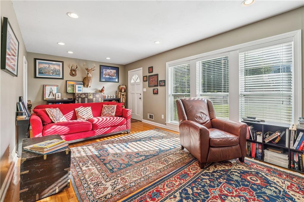 2434 Skyland Trail NE