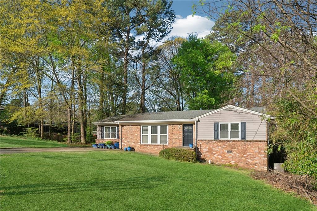 2434 Skyland Trail NE