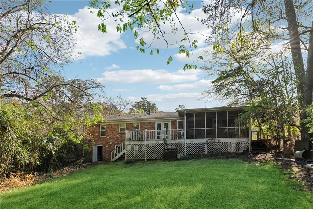 2434 Skyland Trail NE