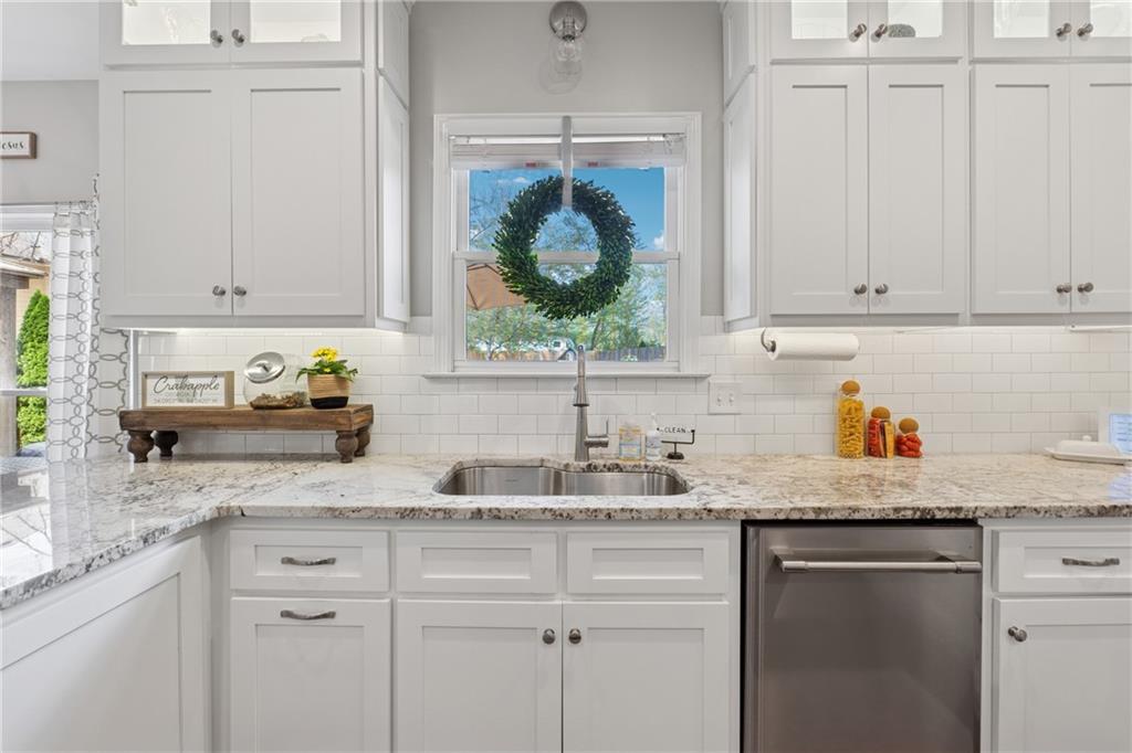 5050 Jonquilla Drive