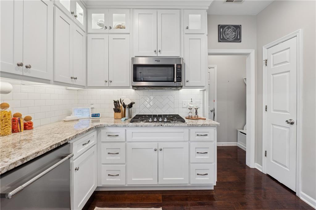 5050 Jonquilla Drive