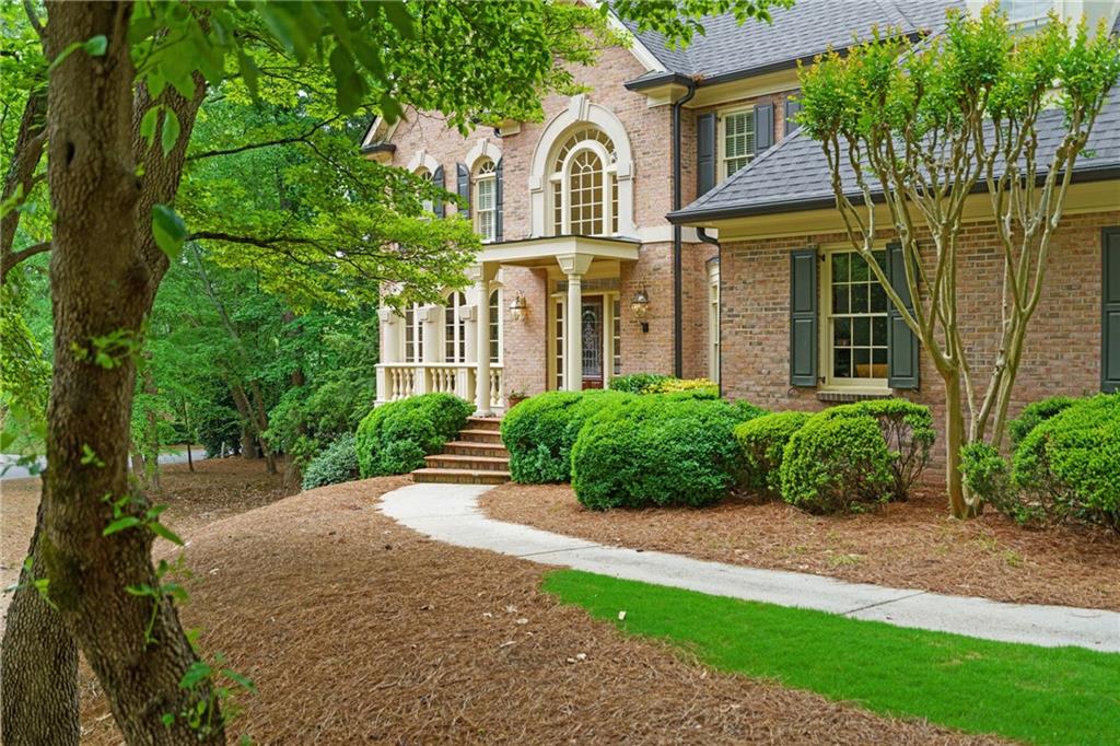 1100 Kensington Court