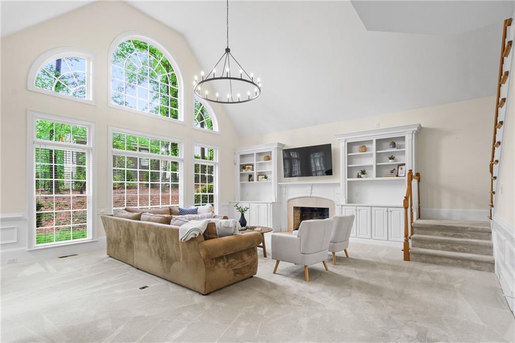 1100 Kensington Court