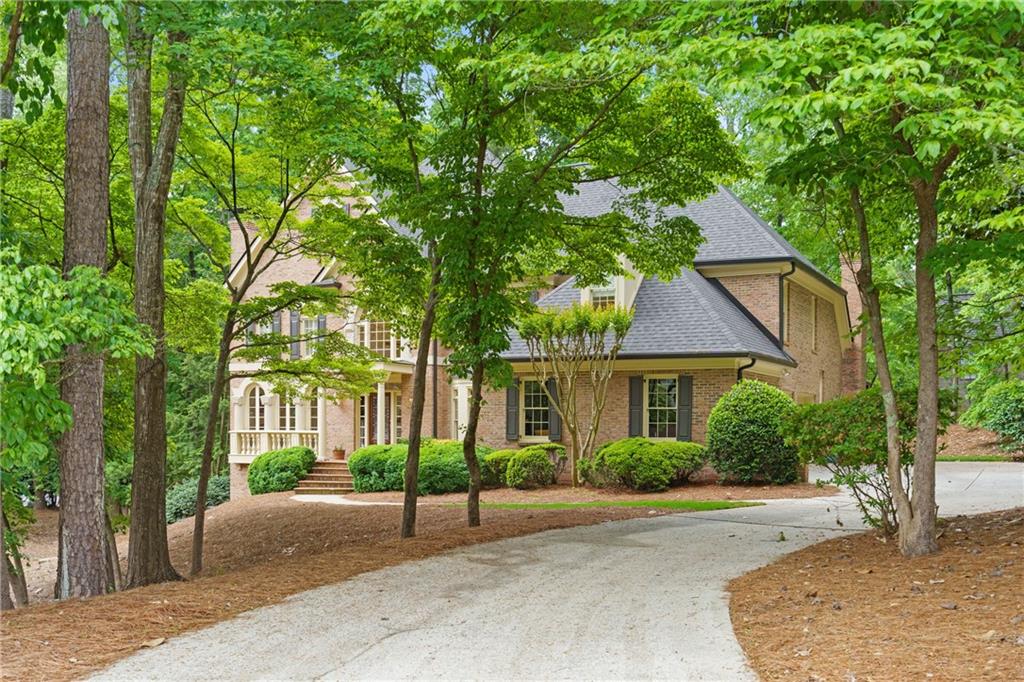 1100 Kensington Court