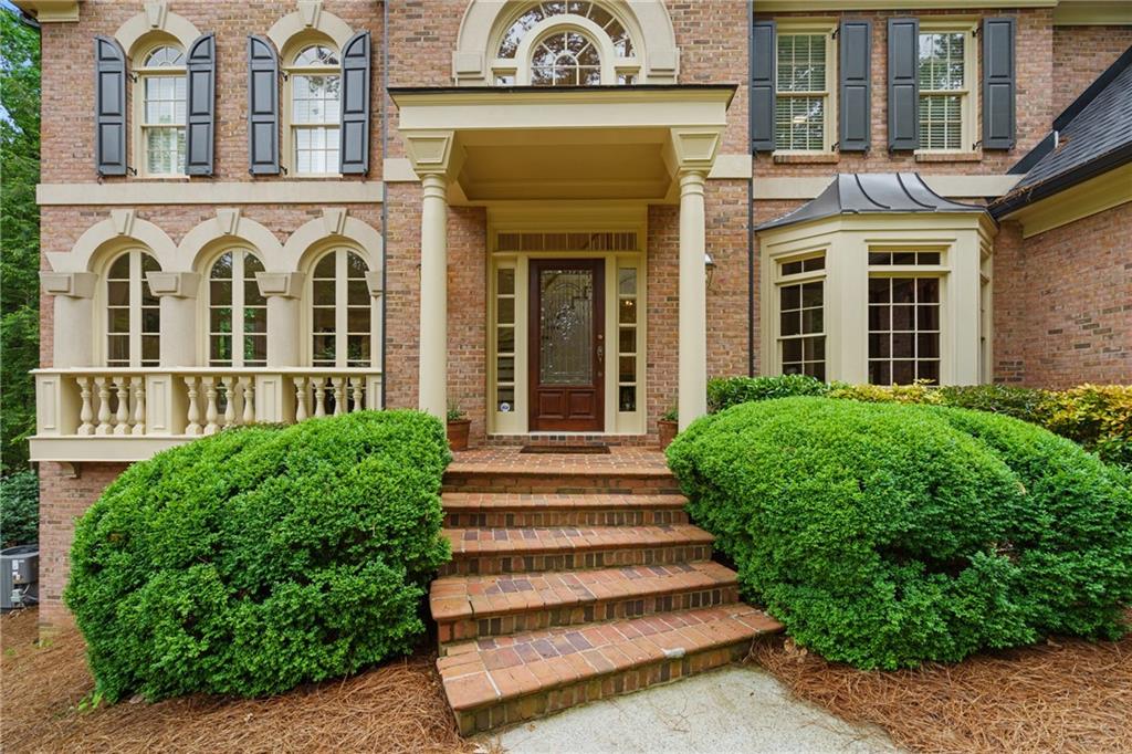 1100 Kensington Court