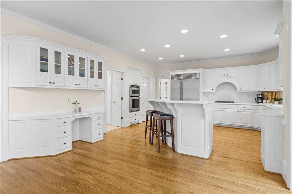 1100 Kensington Court