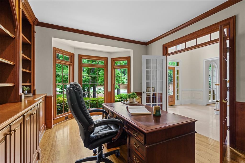 1100 Kensington Court