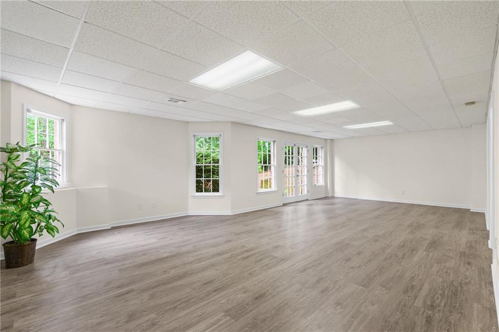 1100 Kensington Court