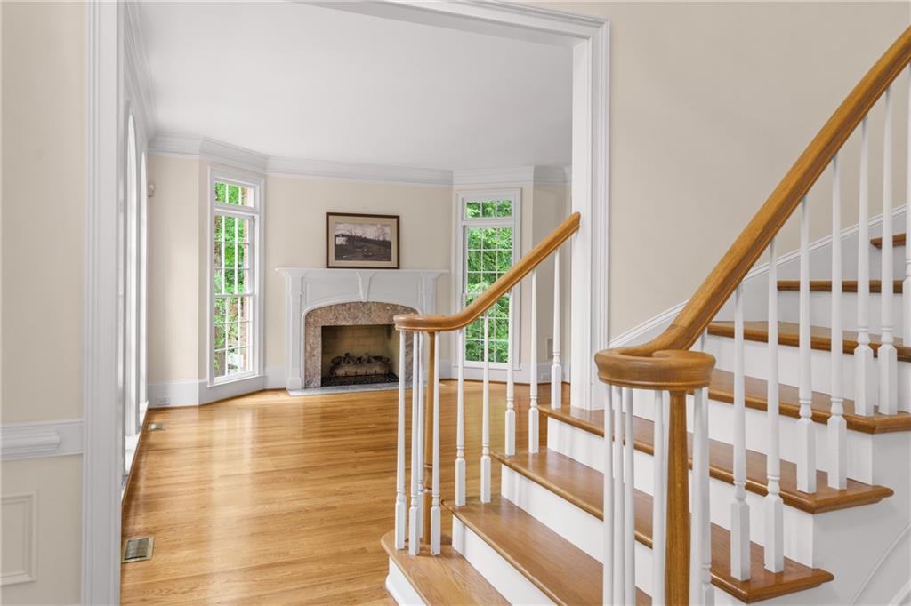 1100 Kensington Court