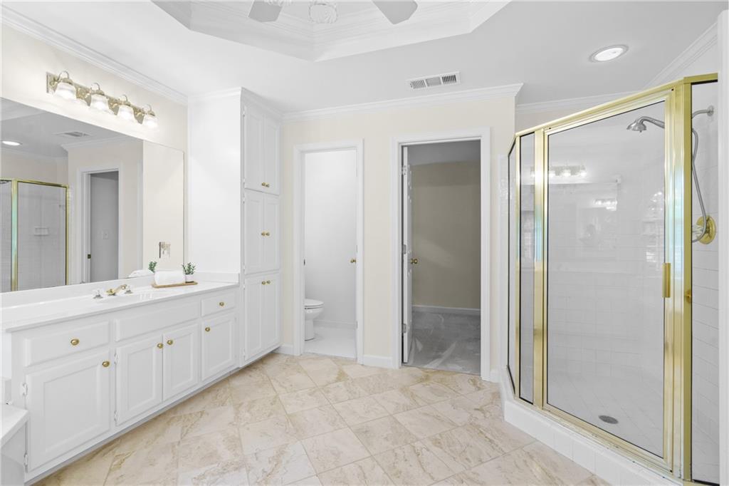 1100 Kensington Court