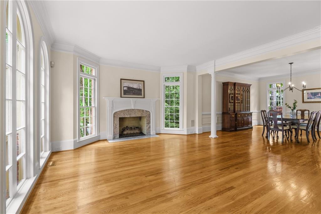 1100 Kensington Court