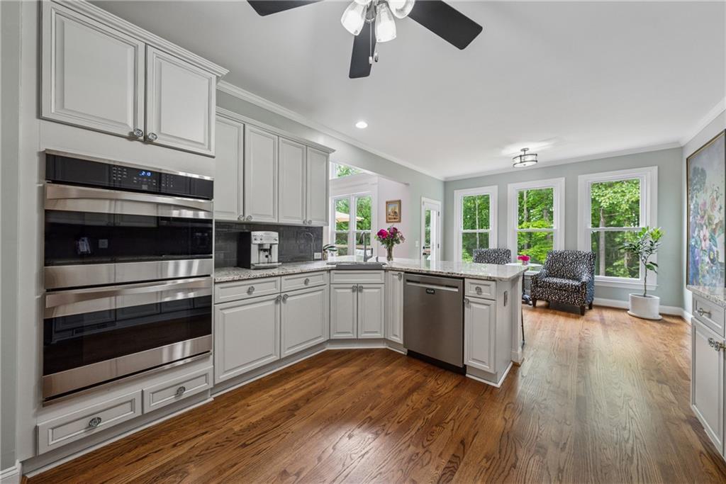 641 Lake Overlook Drive