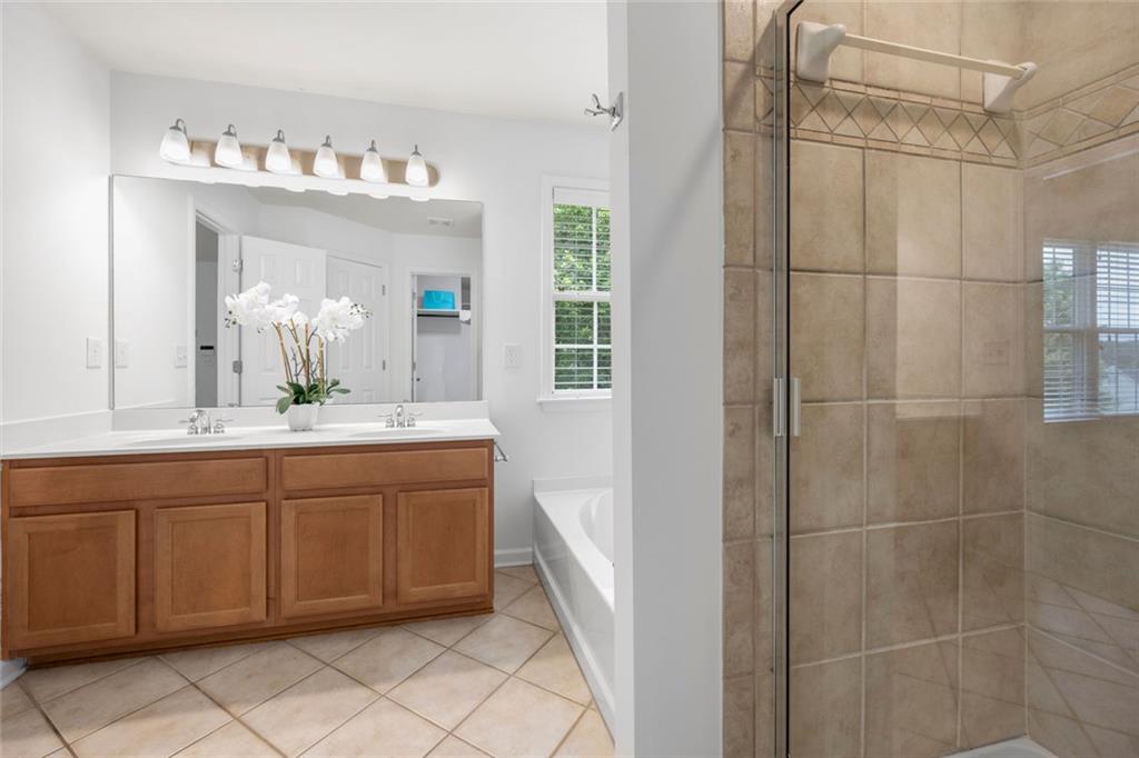 3655 Chattahoochee Summit Drive SE Unit 16