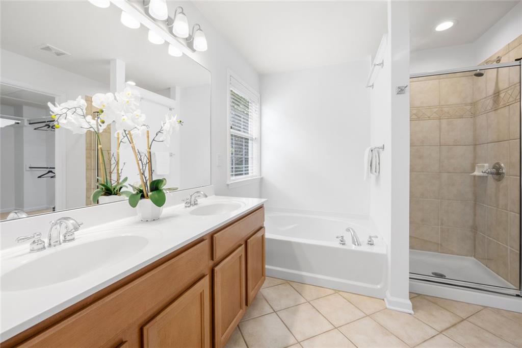 3655 Chattahoochee Summit Drive SE Unit 16