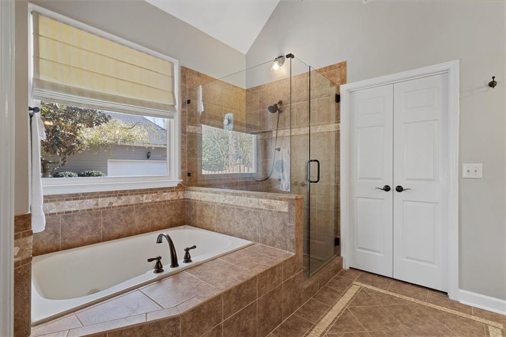 1020 Cathedral Drive