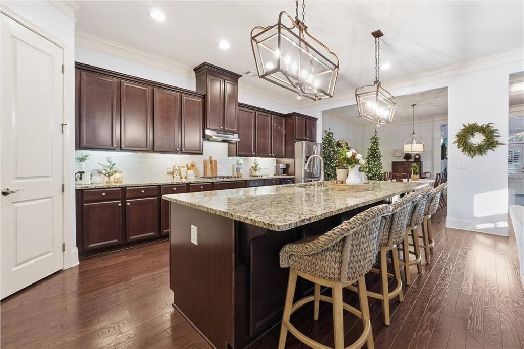 12506 Broadwell Road