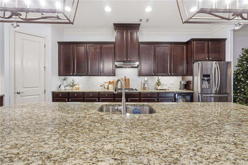 12506 Broadwell Road