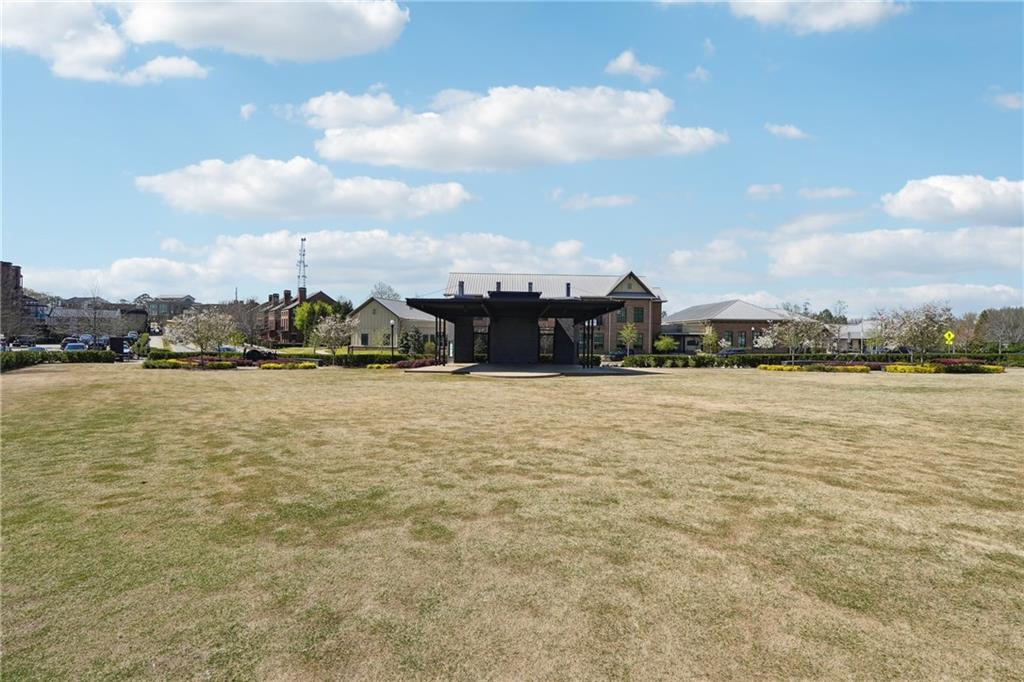 12506 Broadwell Road