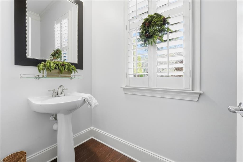 12506 Broadwell Road