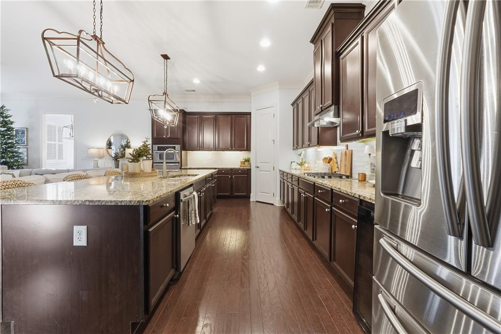 12506 Broadwell Road