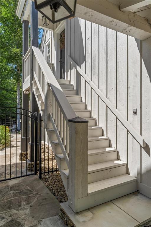 110 Manor Ridge Drive