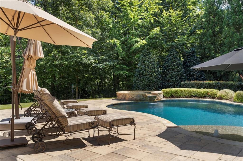 110 Manor Ridge Drive