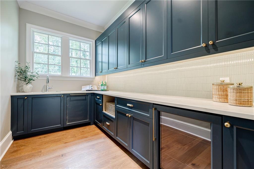125 Laurel Brook Ln