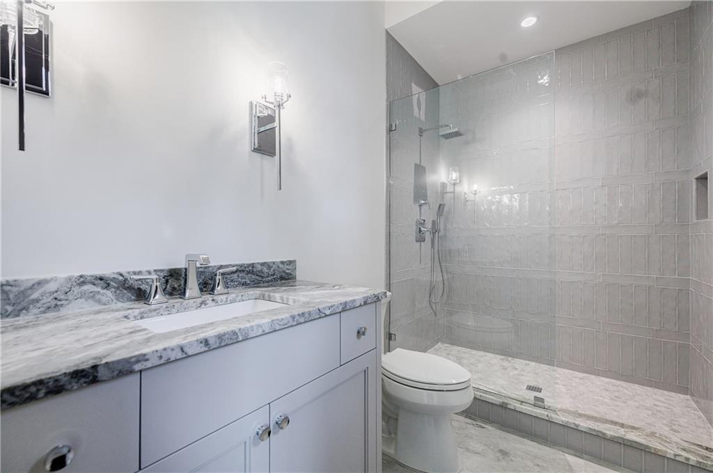 125 Laurel Brook Ln