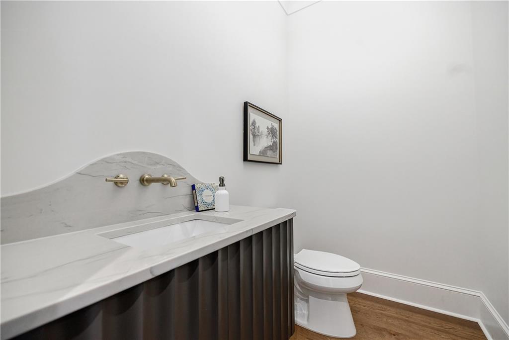125 Laurel Brook Ln