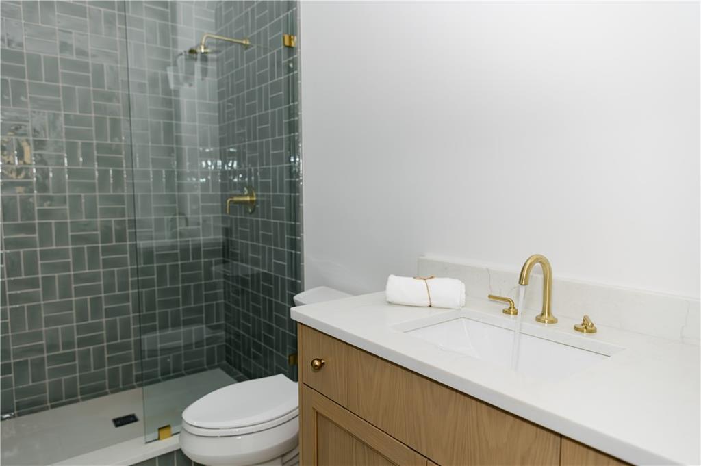 125 Laurel Brook Ln