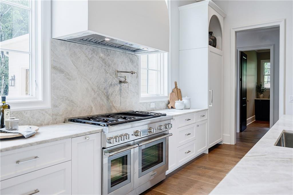 125 Laurel Brook Ln