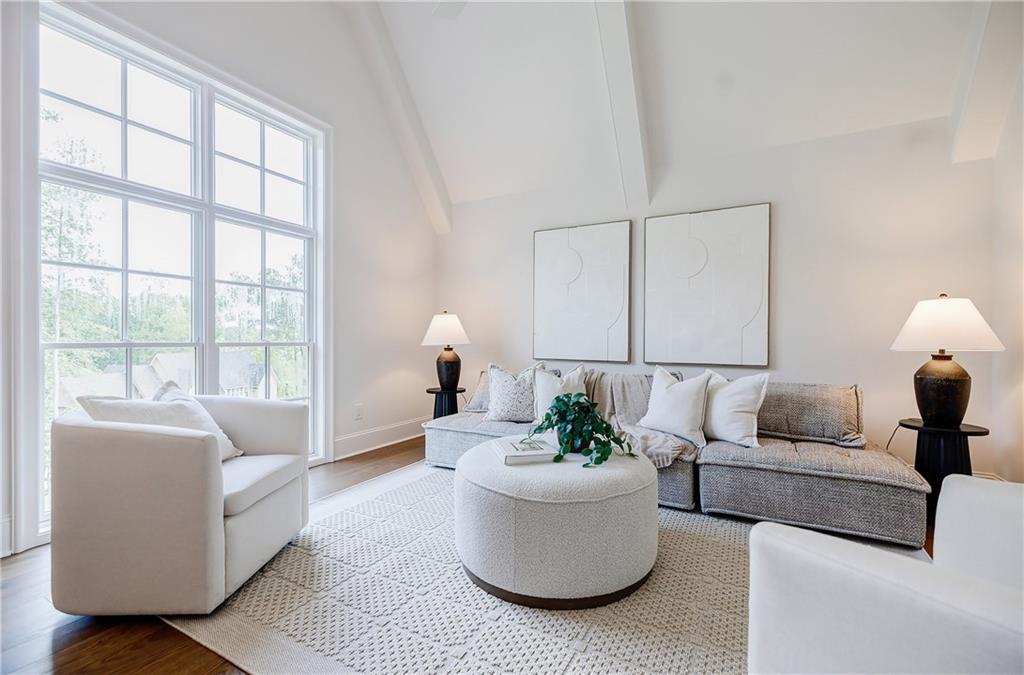 125 Laurel Brook Ln