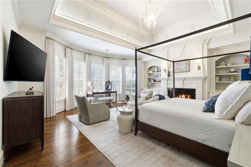 5430 Laurel Oak Drive