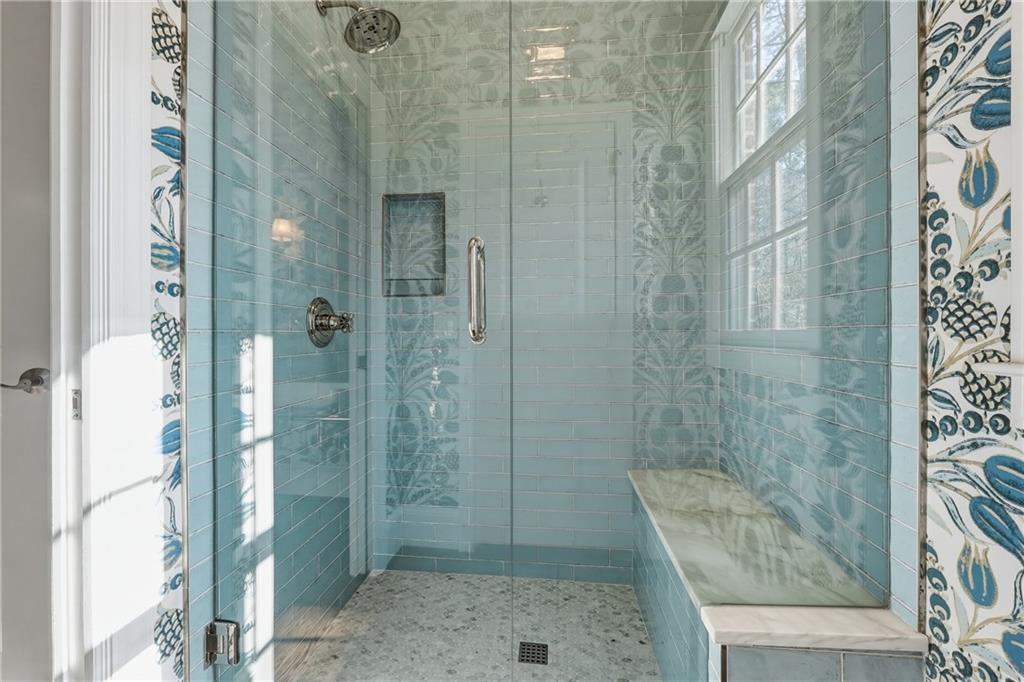 5430 Laurel Oak Drive