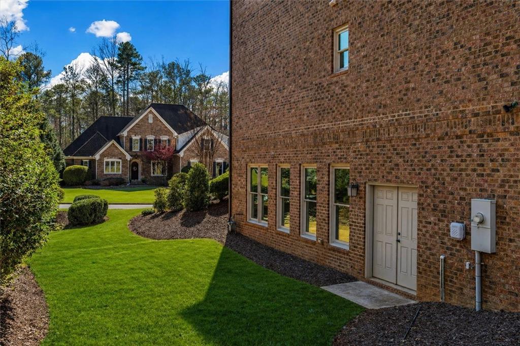 208 Windsor Green Court
