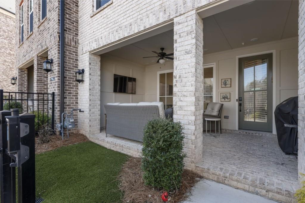 116 Everley Walk