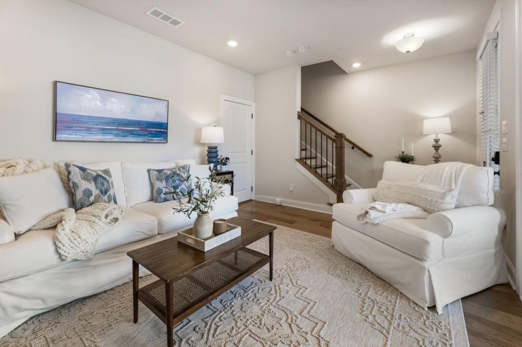 116 Everley Walk