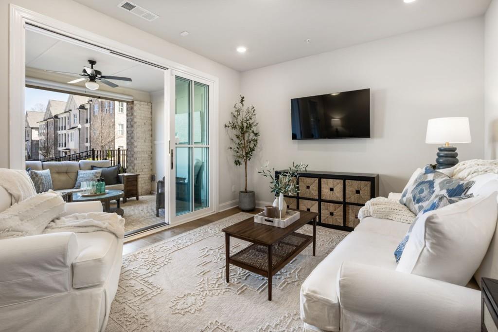 116 Everley Walk
