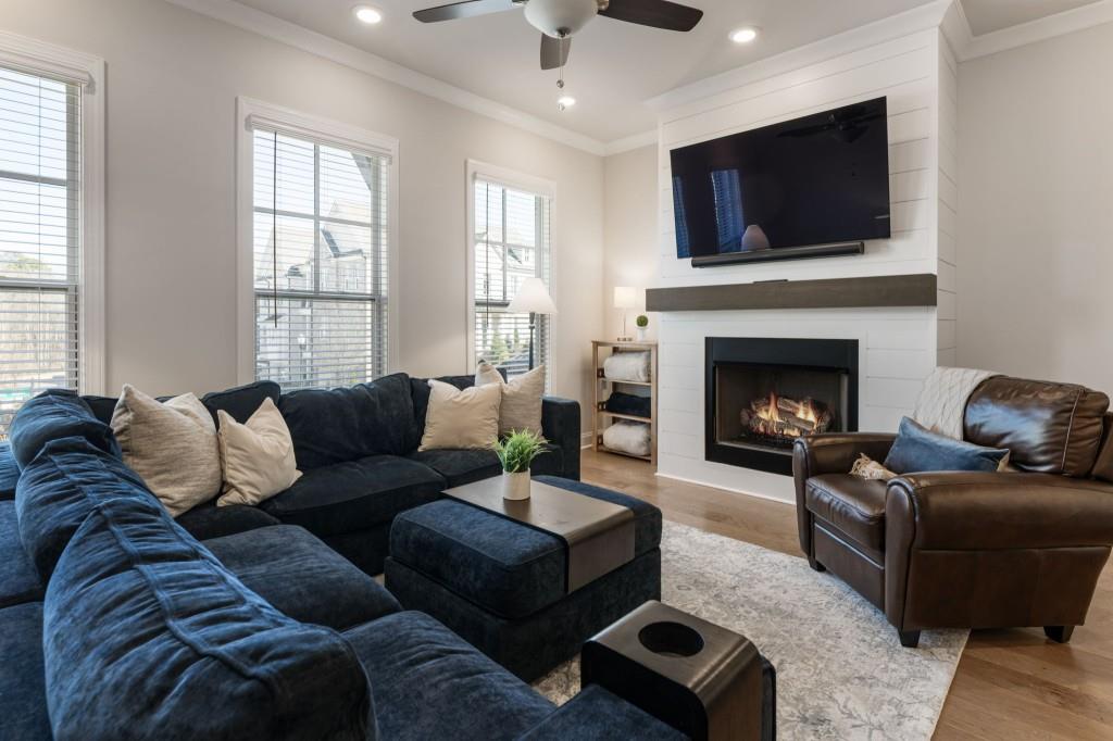 116 Everley Walk