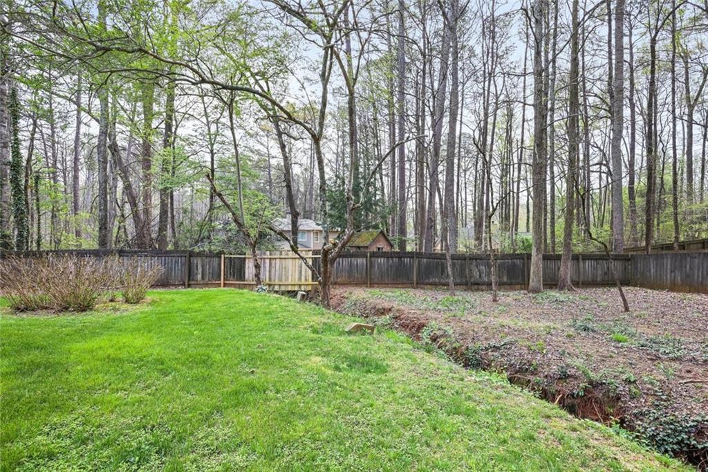 785 E Hembree Crossing