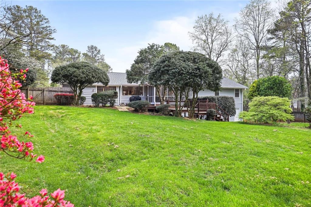 785 E Hembree Crossing