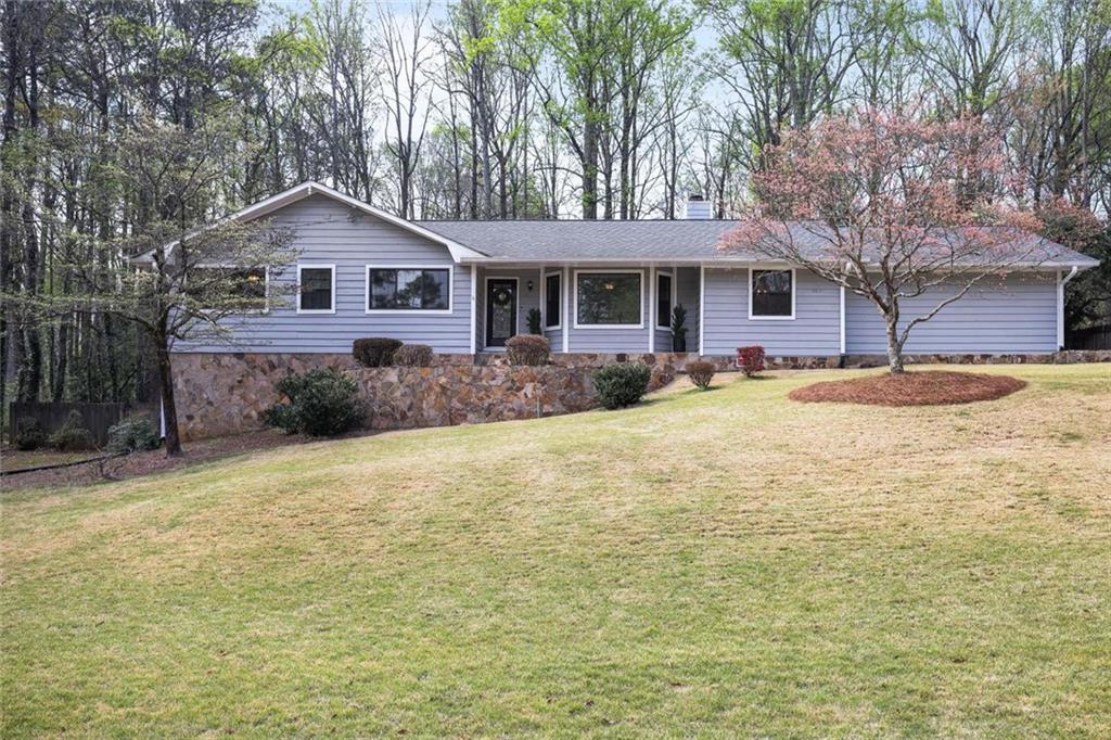 785 E Hembree Crossing